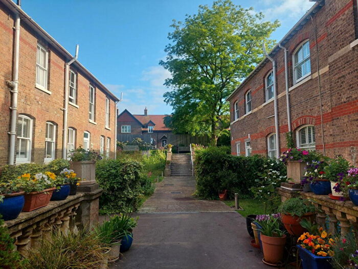 2 Bedroom Apartment For Sale In High West Street, Dorchester, DT1