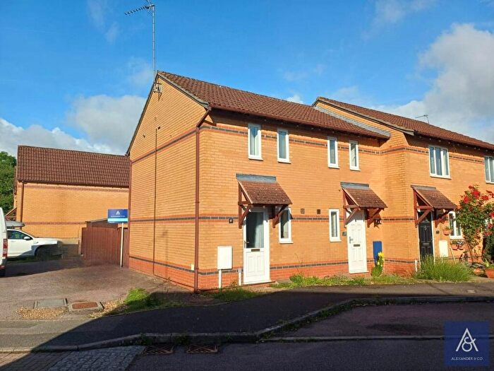 1 Bedroom End Of Terrace House For Sale In Johnson Avenue, Brackley, Northamptonshire, NN13