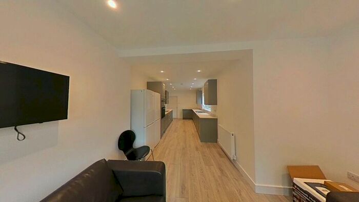 6 Bedroom House Of Multiple Occupation To Rent In Beacon Road, Loughborough - Inc Bills Option, LE11