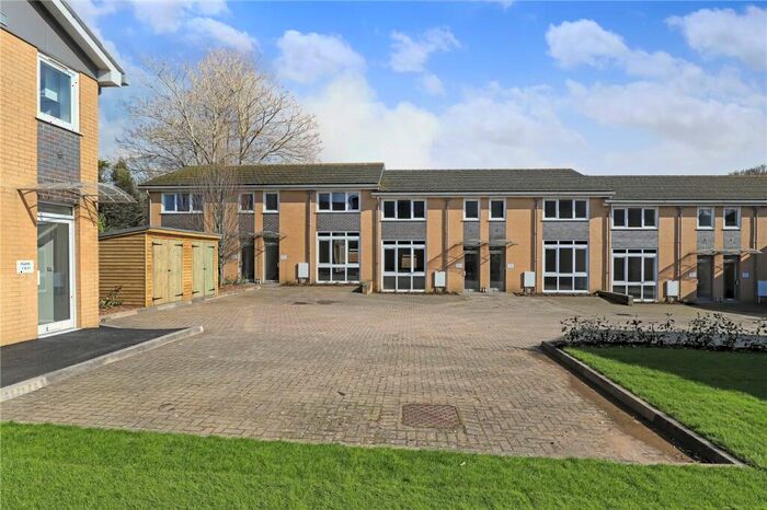 1 Bedroom Apartment To Rent In Millbrook Road East, Southampton, SO15