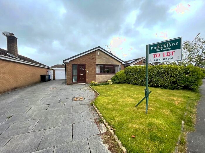 3 Bedroom Bungalow To Rent In Elnup Avenue, Shevington, Wigan, WN6