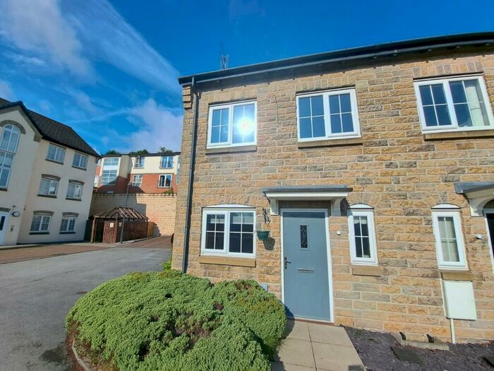 3 Bedroom End Of Terrace House To Rent In Burton Close, Darwen, Lancashire, BB3