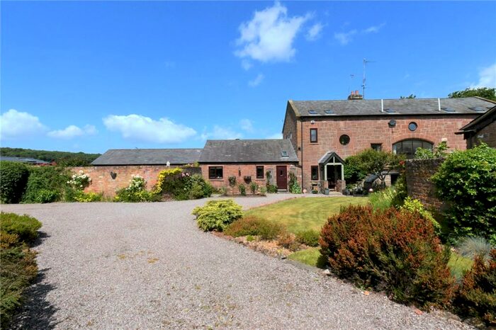 4 Bedroom Cottage To Rent In East Farm Mews, Caldy, Wirral, CH48