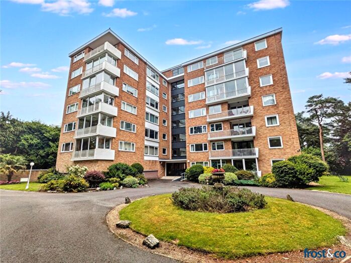 2 Bedroom Apartment For Sale In The Avenue, Westbourne, Poole, Dorset, BH13