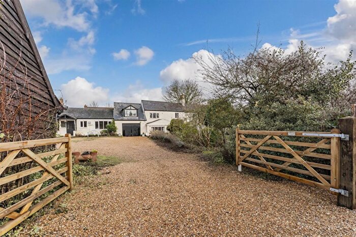 4 Bedroom Detached House For Sale In Kilborn Close, Wellingborough, NN8