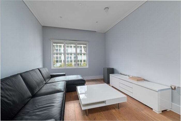 2 Bedroom Flat To Rent In Kingsway, London, WC2B