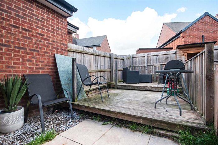 2 Bedroom Semi-Detached Bungalow For Sale In Harvest Road, Market Harborough, LE16