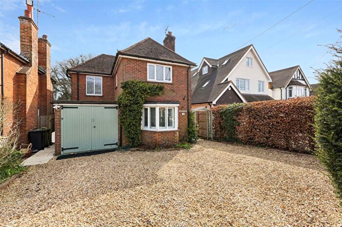 3 Bedroom Detached House For Sale In Chawton Park Road, Alton, GU34