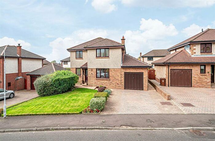 4 Bedroom Detached House For Sale In Pleasance Brae, Cairneyhill, KY12