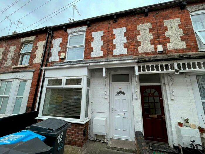 2 Bedroom Terraced House To Rent In St. Augustines Avenue, Princes Road, Hull, East Riding Of Yorkshire, Uk, HU5