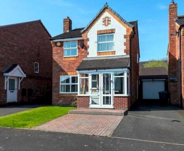 3 Bedroom Property To Rent In Warwick Road, Sutton Coldfield, B73