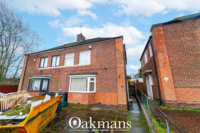 3 Bedroom Semi Detached House For Sale In Firsby Road, Quinton, Birmingham, West Midlands, B32