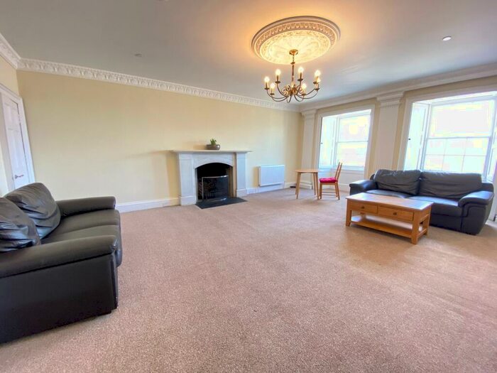 6 Bedroom Flat To Rent In York Place, New Town, Edinburgh, EH1