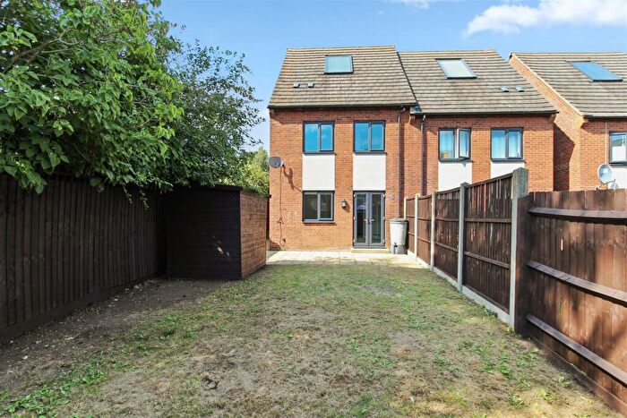 3 Bedroom Semi-Detached House To Rent In Mars Drive, Wellingborough, NN8