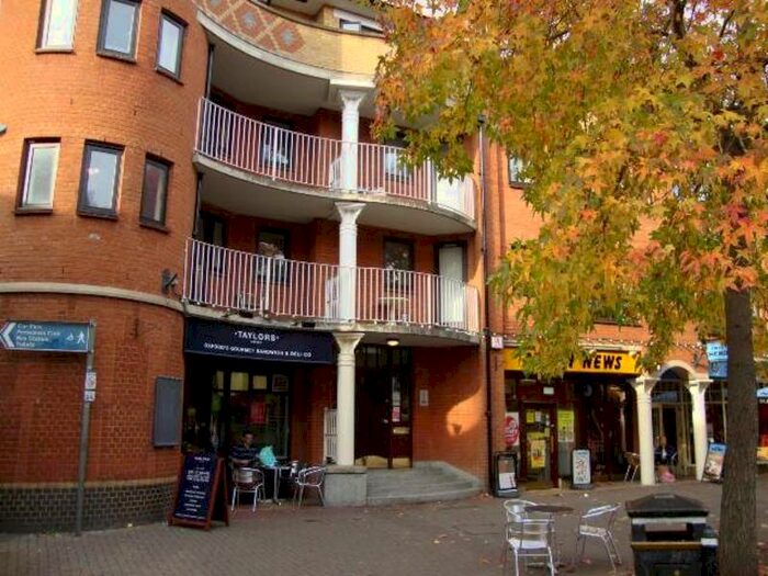 2 Bedroom Property To Rent In Gloucester Green, Oxford, OX1