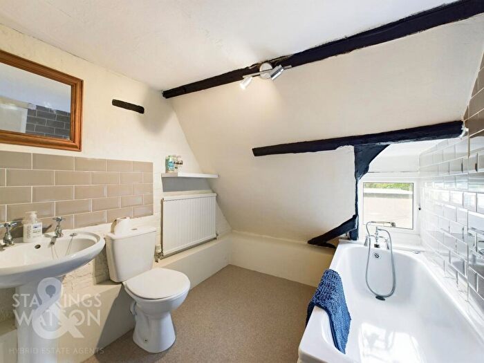 1 Bedroom Flat To Rent In Wheel Road, Alpington, Norwich, NR14