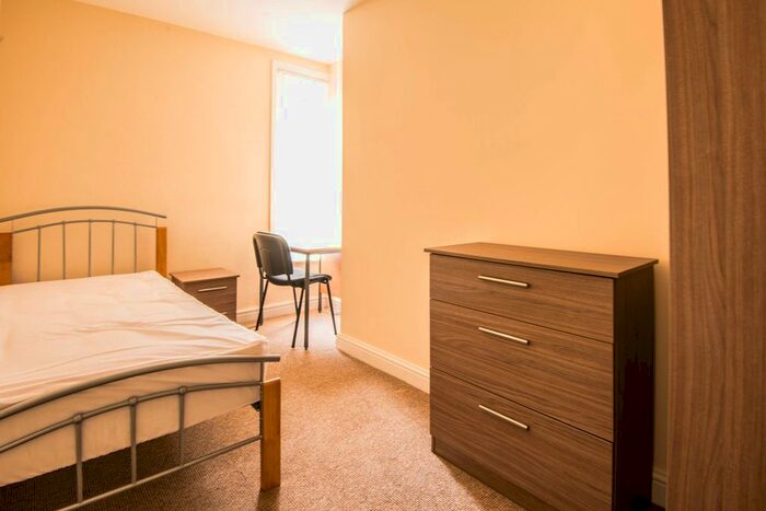 2 Bedroom Flat To Rent In Church Street, Aughton, Ormskirk L39