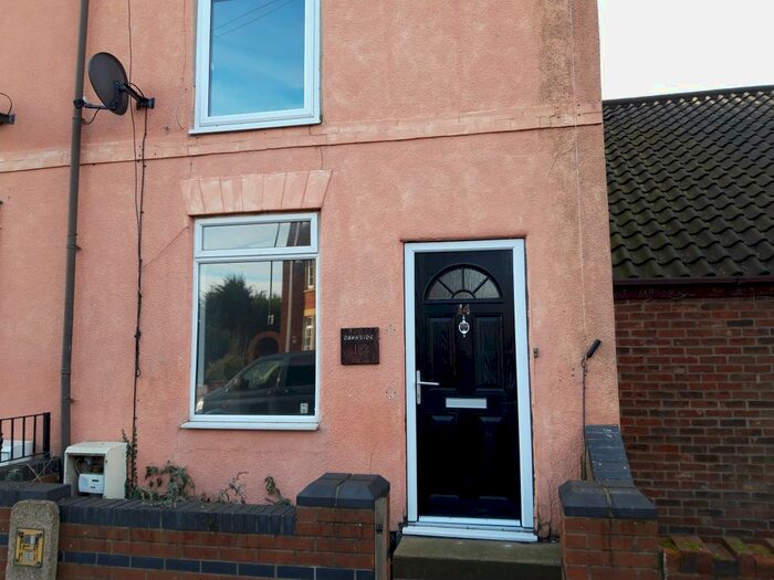 2 Bedroom Terraced House To Rent In East Lane, Stainforth, DN7
