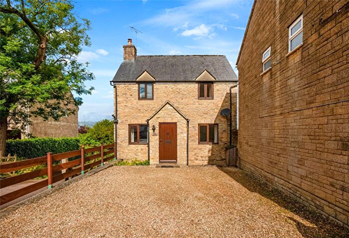 2 Bedroom Cottage For Sale In Albion Street, Chipping Norton, Oxfordshire, OX7