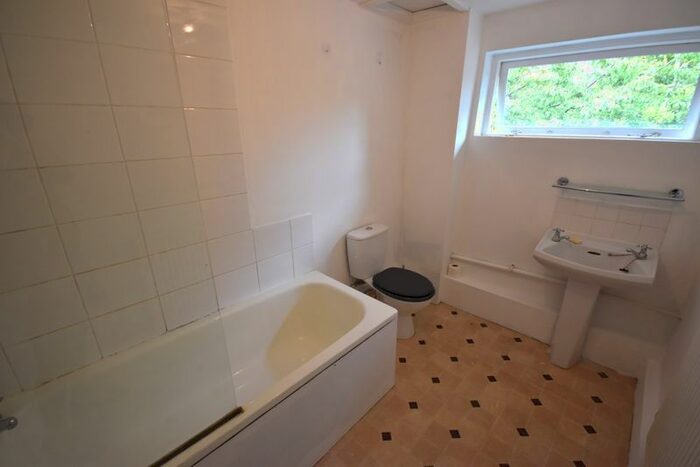 1 Bedroom Flat To Rent In Neen Sollars, Kidderminster, DY14