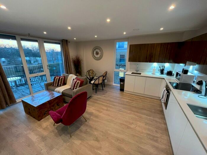 2 Bedroom Apartment To Rent In Clapton Common, London, E5