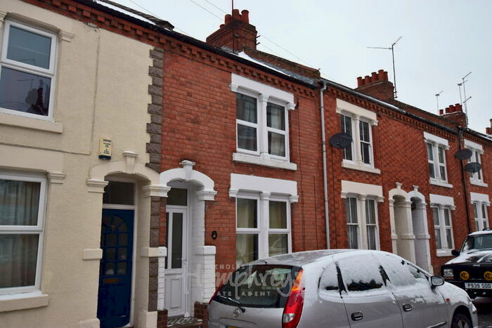 4 Bedroom Terraced House To Rent In Artizan Road /, Abington, Northampton, NN1