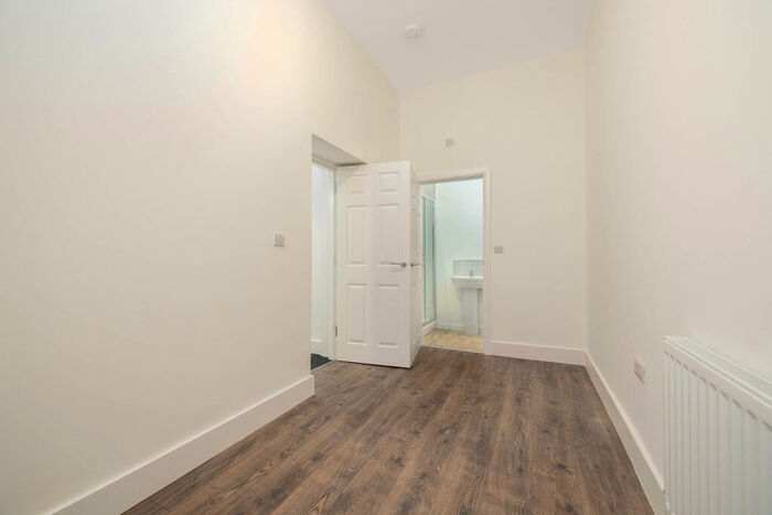 1 Bedroom Flat To Rent In Cook Street, Ellesmere Port, Merseyside, CH65