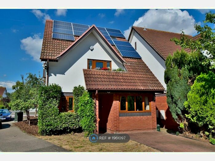 4 Bedroom Detached House To Rent In Wren Drive, West Drayton, UB7