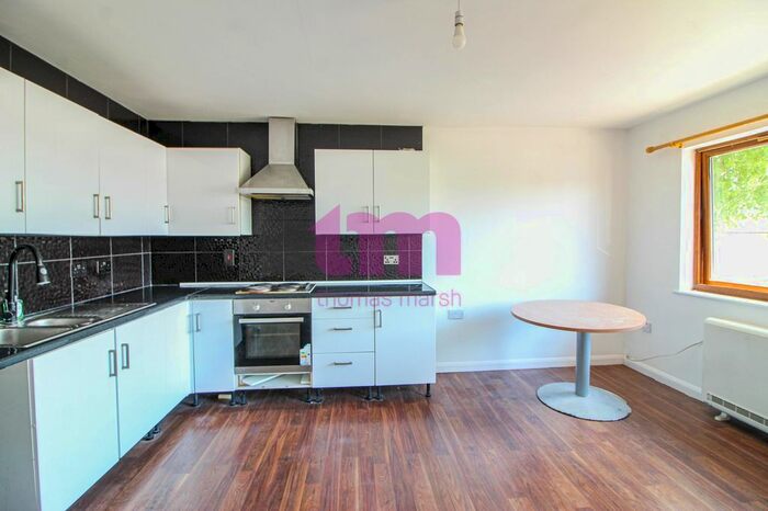 2 Bedroom Flat To Rent In Sparsholt Road, Barking, IG11