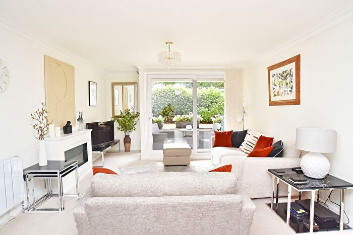 2 Bedroom Flat For Sale In Duchy Grange, Kent Road, Harrogate, HG1