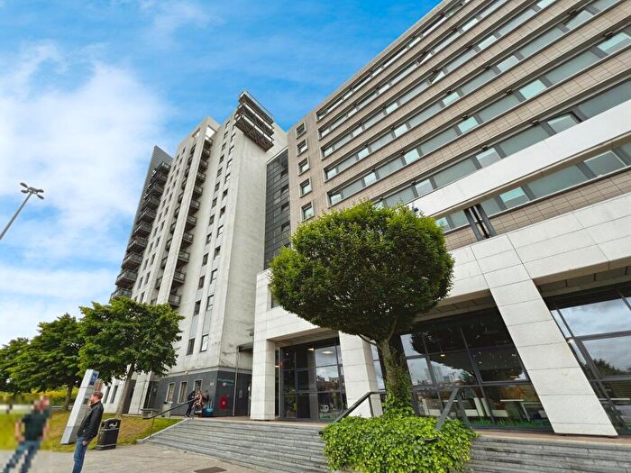 1 Bedroom Flat To Rent In Gateway East, Marsh Lane, Leeds, LS9