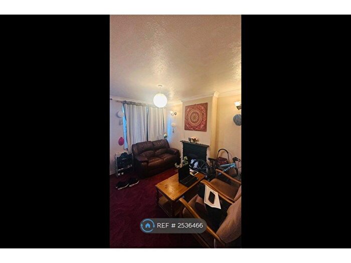 2 Bedroom Terraced House To Rent In Holywell Road, Watford, WD18
