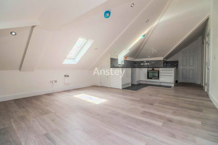 1 Bedroom Flat To Rent In Paynes Road, Southampton, SO15