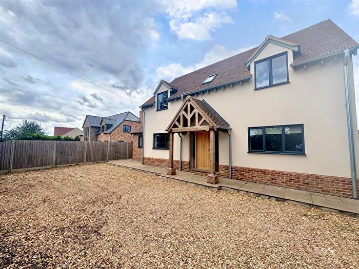 3 Bedroom Detached House To Rent In Little Heath, Gamlingay, Sandy, SG19