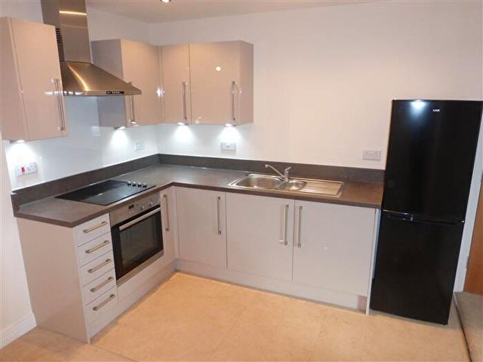 2 Bedroom Apartment To Rent In Swingate, Stevenage, SG1