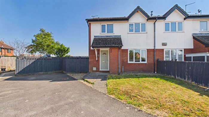 2 Bedroom Park Home For Sale In Bakers Way, Morton, Bourne, PE10