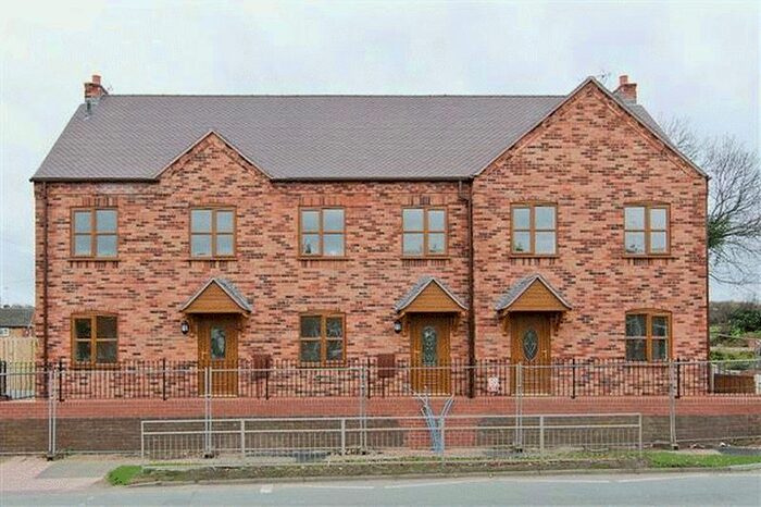 2 Bedroom Flat To Rent In Field View House, Near Rugeley, Armitage, WS15