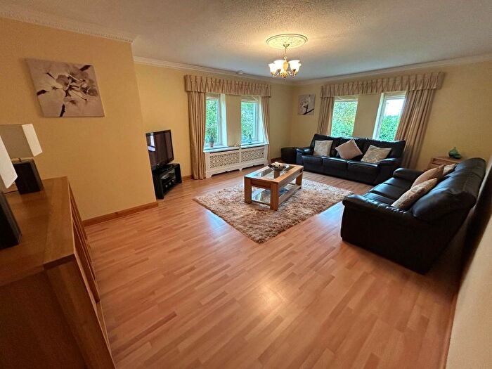 2 Bedroom Flat To Rent In Hilton Heights, Hilton, Aberdeen, AB24