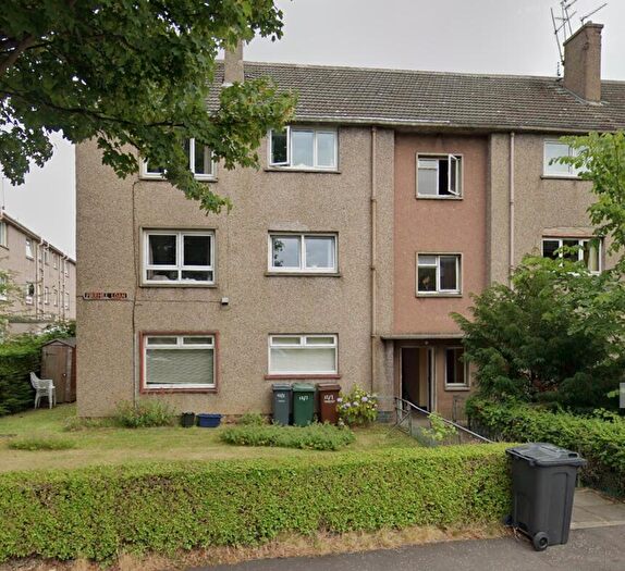 2 Bedroom Flat To Rent In Firrhill Loan, Edinburgh, EH13