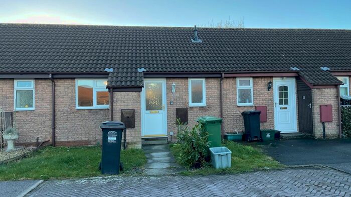 1 Bedroom Terraced Bungalow To Rent In Tor Close, Worle, Weston-Super-Mare BS22