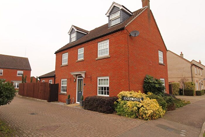 4 Bedroom Town House For Sale In Boxall Close, Potton, Sandy, SG19