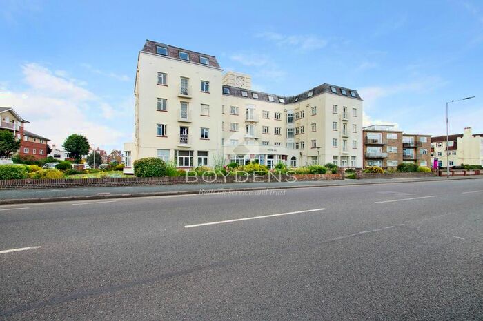 2 Bedroom Flat To Rent In Marine Parade East, Clacton-On-Sea CO15