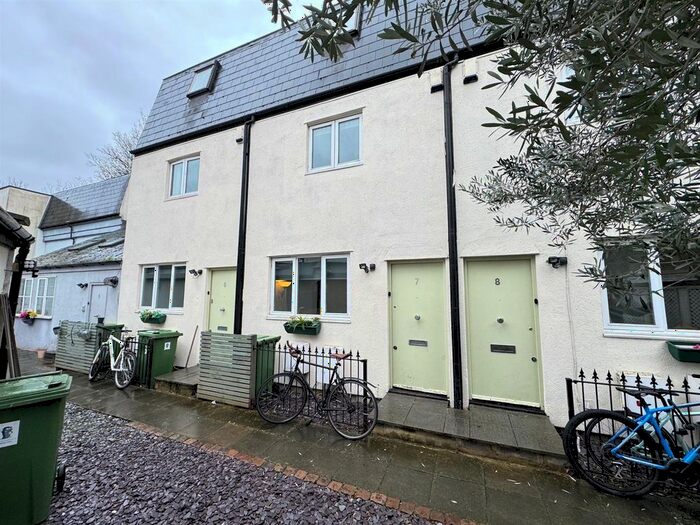 4 Bedroom Terraced House To Rent In Heritage Place, London, SW18