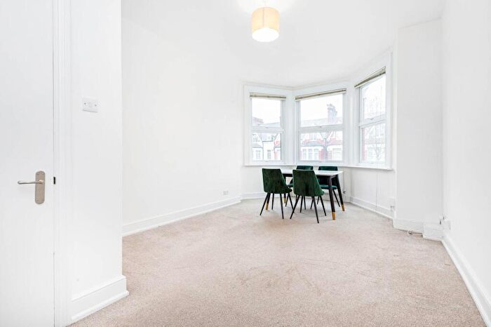2 Bedroom Flat To Rent In Chichele Road, London, NW2
