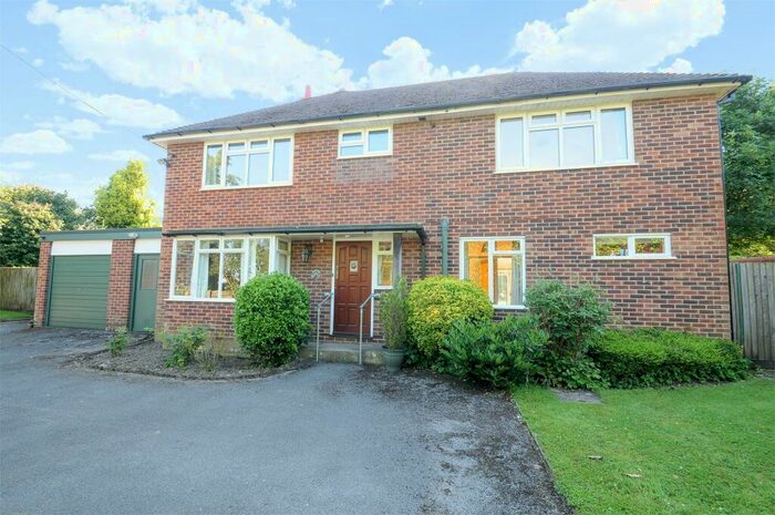 3 Bedroom Detached House To Rent In Jacklyns Lane, Alresford, Hampshire, SO24