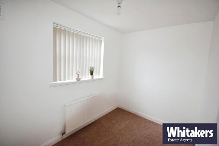 2 Bedroom Apartment To Rent In High Trees Mount, Sutton, HU8