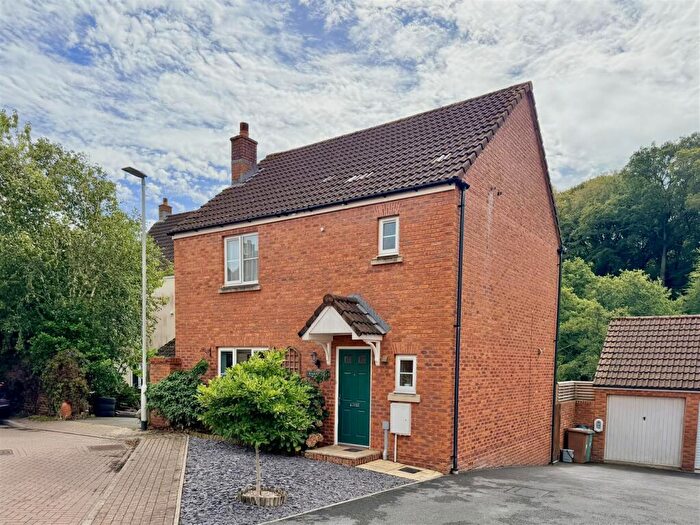 3 Bedroom Detached House For Sale In Badger View, Plymstock, Plymouth, PL9