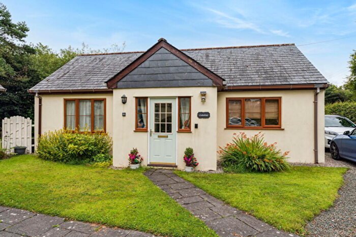 2 Bedroom Detached Bungalow For Sale In Inny Vale, Davidstow, PL32