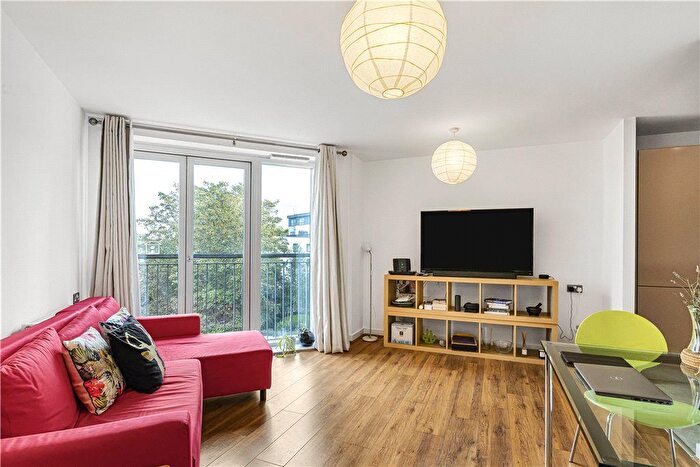 1 Bedroom Flat To Rent In Xchange Point, Market Road, London, N7