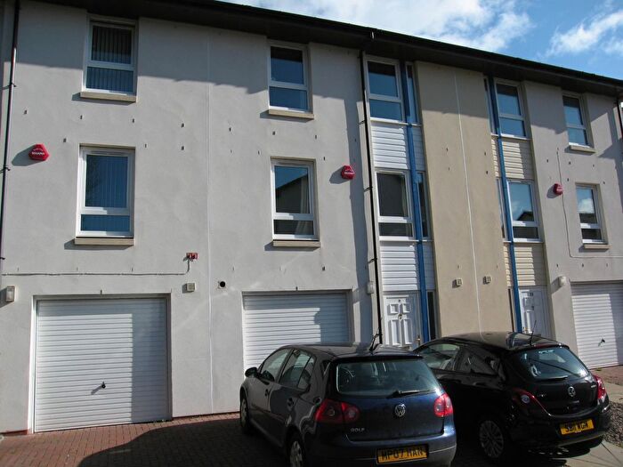 5 Bedroom Terraced House To Rent In Friary Gardens, Dundee, DD2